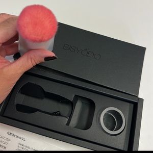 BISYODO Foundation BRUSH PF-F-01 (PINK/WHITE) used 1 time.